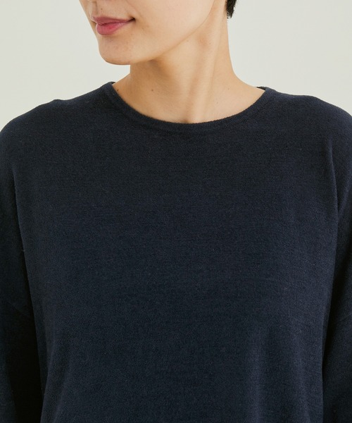 SALON adam et rope'（サロン アダム エ ロペ）の「【極上の肌ざわり】ボックスシルエットBIG T -CreamyCotton /クリーミーコットン-（Tシャツ/カットソー・レディース・オフホワイト/ピンク/オレンジ/ホワイト系その他2/ブラック系その他/ライトグリーン・FREE）」の16枚目の写真