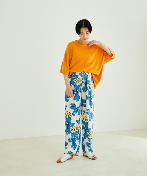 SALON adam et rope'（サロン アダム エ ロペ）の「【極上の肌ざわり】ボックスシルエットBIG T -CreamyCotton /クリーミーコットン-（Tシャツ/カットソー・レディース・オフホワイト/ピンク/オレンジ/ホワイト系その他2/ブラック系その他/ライトグリーン・FREE）」の19枚目の写真