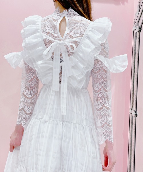 lilLilly(リルリリー)の「レースハイネックトップス【2way前後着用】(シャツ/ブラウス・レディース・ホワイト/ブラック/ミント/ブルー・FREE)」の11枚目の写真