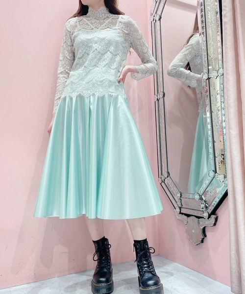 lilLilly(リルリリー)の「レースハイネックトップス【2way前後着用】(シャツ/ブラウス・レディース・ホワイト/ブラック/ミント/ブルー・FREE)」の5枚目の写真