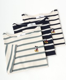 Disney（ディズニー）の「Disney(ディズニー)ミッキーマウス ワンポイント刺繍ボーダーTシャツ（Tシャツ/カットソー）」