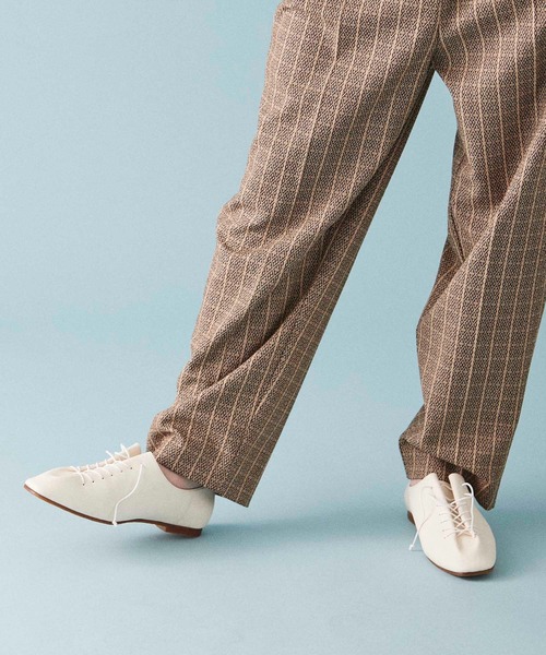 noyau（ノヤウ）の「レースアップフラットシューズ（バレエシューズ・レディース・ブラック/ホワイト・L/S/M）」の7枚目の写真