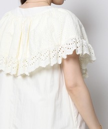Re.Verofonna（ヴェロフォンナ）の「カットワークギャザーカラー