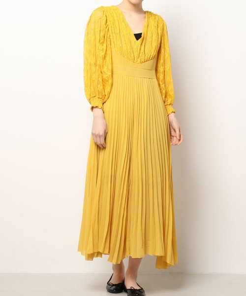 Jasmine Grandiflorum(ジャスミングランディフローラム)の「【Jasmine】Vネックレースプリーツフレアワンピース(ワンピース・レディース・イエロー/ピンク/レッド/グリーン/パープル/ブラック・FREE)」の5枚目の写真