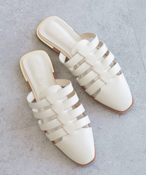 Green　Parks（グリーンパークス）の「・Robe Rouge グルカミュール（サンダル・レディース・アイボリー/ブラック・LL/S/L/M）」の2枚目の写真