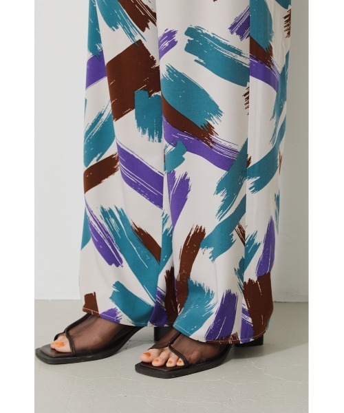 AZUL by moussy（アズールバイマウジー）の「BOLD PAINT PANTS/ボールドペイントパンツ（その他パンツ・レディース・グリーン系その他/イエロー系その他・SMALL/MEDIUM）」の13枚目の写真