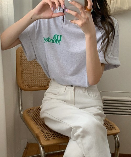 MANGROVE(マングローブ)の「スモールロゴTee(Tシャツ/カットソー・レディース・ホワイト/ブラック/グレー・FREE)」の7枚目の写真