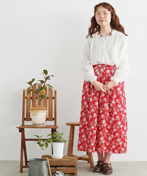 chambre de charme（シャンブルドゥシャーム）の「●cdc デージー刺繍 タックスカート（スカート・レディース・ホワイト/レッド・FREE）」の9枚目の写真