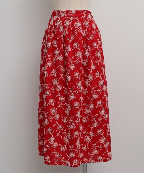 chambre de charme（シャンブルドゥシャーム）の「●cdc デージー刺繍 タックスカート（スカート・レディース・ホワイト/レッド・FREE）」の10枚目の写真