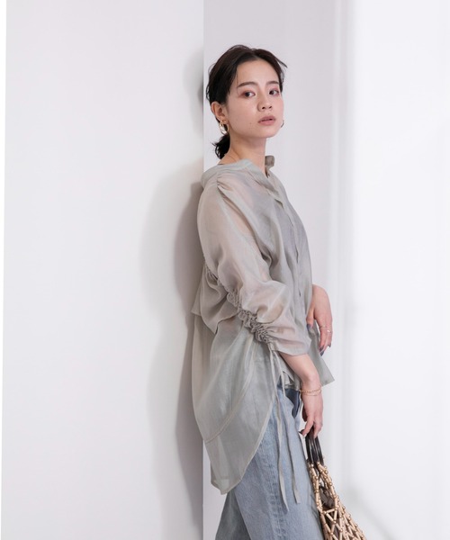 Eimee Law(エイミーロウ)の「バックドロストシアーブラウス(シャツ/ブラウス・レディース・オリーブ/ライトグレー/ブルーグレー/ブラック・38)」の21枚目の写真