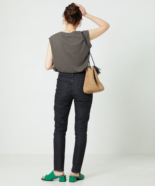 FREAK'S STORE（フリークスストア）の「▽【WEB限定】MINT ノースリーブTシャツ（抗菌防臭・接触冷感）（Tシャツ/カットソー・レディース・オフホワイト/ブラック/ブラウン/ピンク/イエロー/グリーン・SMALL/MEDIUM/LARGE）」の8枚目の写真