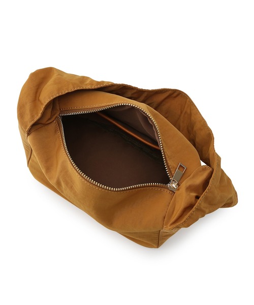 SALON adam et rope'（サロン アダム エ ロペ）の「ドロストギャザーワンハンドルバッグ（ハンドバッグ・レディース・イエロー/ブルー/キャメル/ピンク系その他・FREE）」の18枚目の写真