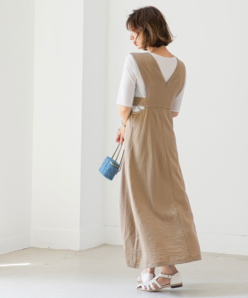 rectangle（レクタングル）の「Vネックカッティングジャンパースカート（ジャンパースカート・レディース・ブラック/ベージュ/モカ・FREE）」の11枚目の写真