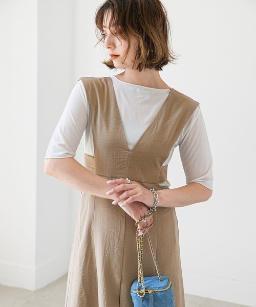 rectangle（レクタングル）の「Vネックカッティングジャンパースカート（ジャンパースカート・レディース・ブラック/ベージュ/モカ・FREE）」の12枚目の写真