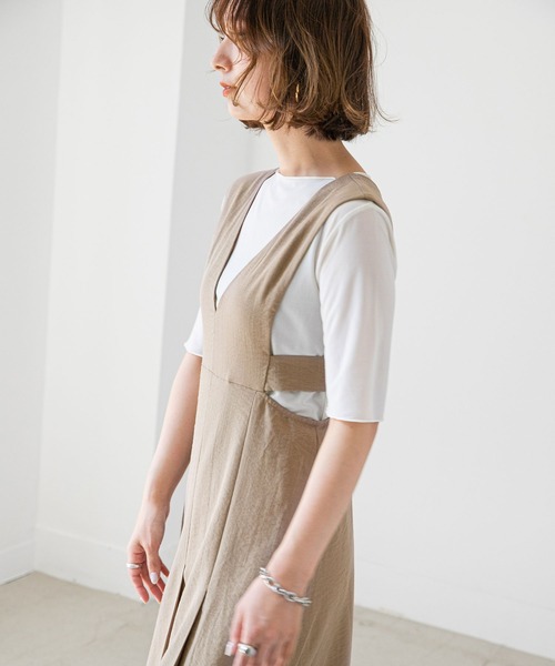 rectangle（レクタングル）の「Vネックカッティングジャンパースカート（ジャンパースカート・レディース・ブラック/ベージュ/モカ・FREE）」の13枚目の写真