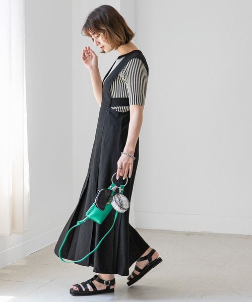 rectangle（レクタングル）の「Vネックカッティングジャンパースカート（ジャンパースカート・レディース・ブラック/ベージュ/モカ・FREE）」の6枚目の写真