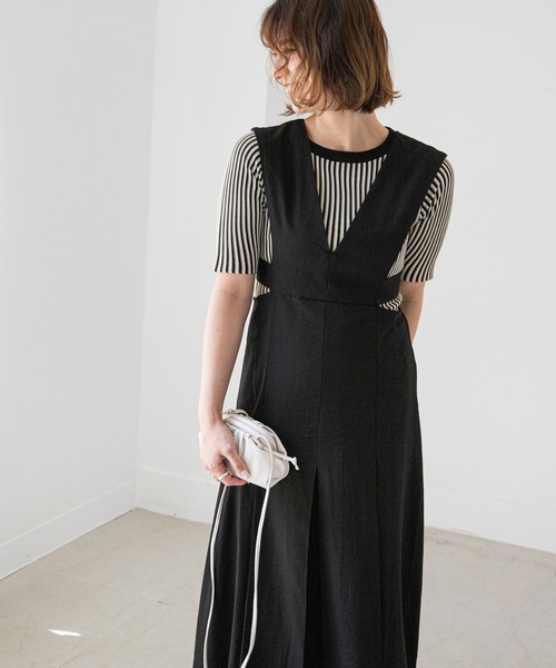 rectangle（レクタングル）の「Vネックカッティングジャンパースカート（ジャンパースカート・レディース・ブラック/ベージュ/モカ・FREE）」の8枚目の写真