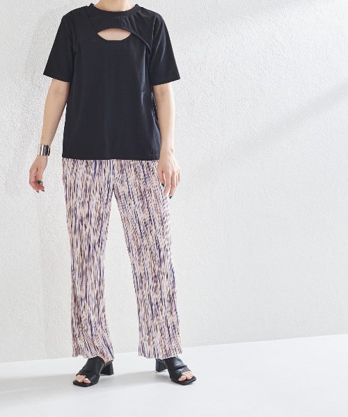 acro（アクロ）の「2WAYカットアウトレイヤードトップス/AC1443（Tシャツ/カットソー・レディース・ブラック/ホワイト・ﾌﾘ-）」の11枚目の写真