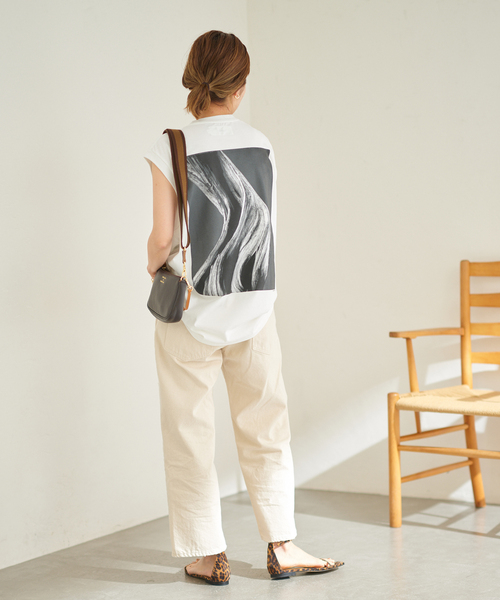 FRAMeWORK(フレームワーク)の「【JANE SMITH/ジェーンスミス】別注ORGANIC FORMS ノースリーブTシャツ(Tシャツ/カットソー・レディース・ホワイト/ブラック・FREE)」の8枚目の写真