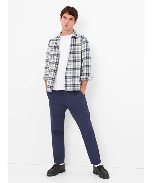 GAP（ギャップ）の「GapFlex エッセンシャル カーキリラックスフィットイージーパンツ（その他パンツ・メンズ・ブラック/ネイビー/ブラウン/グリーン・S/M/L/XL/XS）」の19枚目の写真