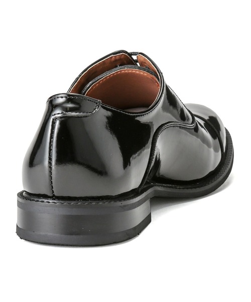 GUIONNET(ギオネ)の「GUIONNET STRAIGHT TIP OXFORD ENAMEL ギオネ ストレートチップ オックスフォード エナメル 内羽根 ドレスシューズ(ドレスシューズ・メンズ・ブラック・25.5cm/26.5cm/26.0cm/24.5cm/27.0cm/29.0cm/24.0cm/25.0cm/27.5cm/30.0cm/28.0cm)」の3枚目の写真