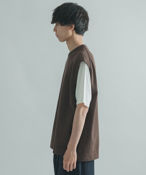 FORK&SPOON（フォークアンドスプーン）の「FORK&SPOON　コットンニットベスト（ベスト・メンズ・アイボリー/ダークブラウン・4/5）」の19枚目の写真