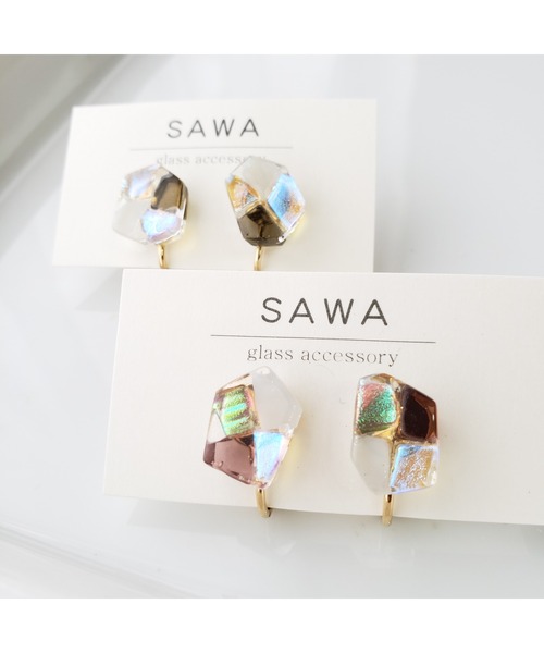 tone(トーン)の「【sawa】多角形イヤリング(Sサイズ)(MA)(イヤリング・レディース・パープル/グレー/グリーン系その他・FREE)」の6枚目の写真