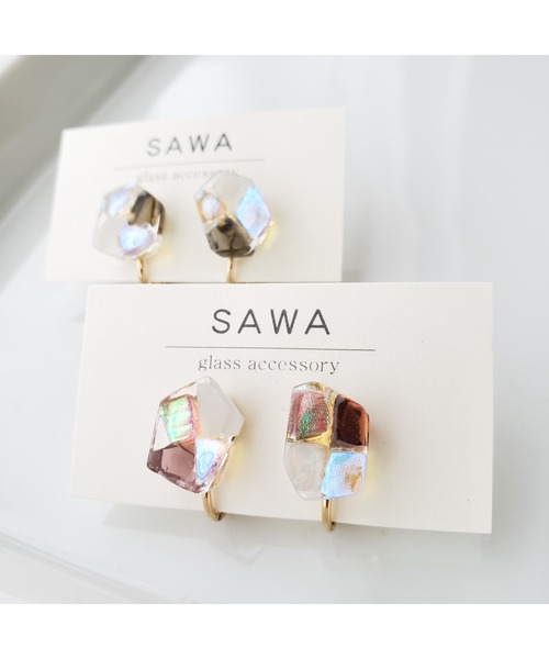 tone(トーン)の「【sawa】多角形イヤリング(Sサイズ)(MA)(イヤリング・レディース・パープル/グレー/グリーン系その他・FREE)」の11枚目の写真