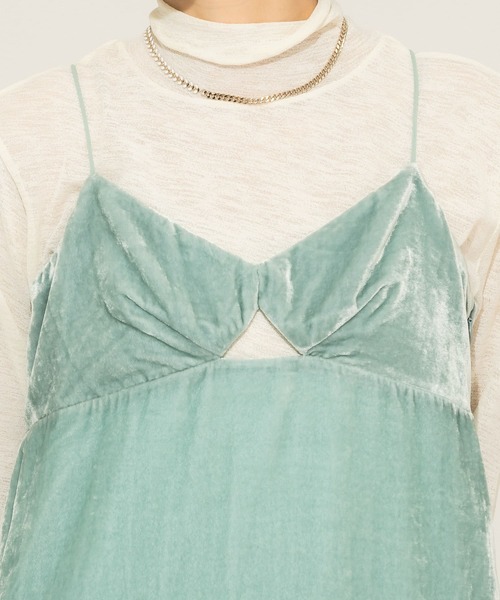 KBF(ケイビーエフ)の「ベロアキャミワンピース(ワンピース・レディース・ベージュ/ミント・ONE)」の17枚目の写真