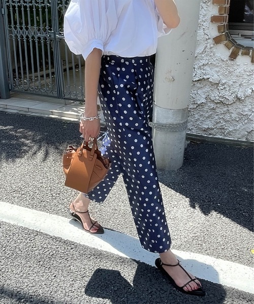 ELFRANK(エルフランク)の「ドットジャガードセンタープレステーパードパンツ【洗える】(その他パンツ・レディース・ブラック/ネイビー/グレー・FREE)」の4枚目の写真