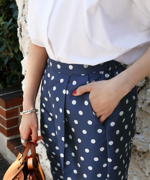 ELFRANK(エルフランク)の「ドットジャガードセンタープレステーパードパンツ【洗える】(その他パンツ・レディース・ブラック/ネイビー/グレー・FREE)」の8枚目の写真