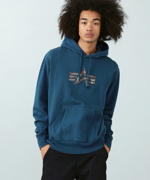 Alpha Industries(アルファインダストリーズ)の「Aマークプリント スウェットパーカー(カモ柄)(スウェット・メンズ・ホワイト/ブラック/オートミール/ブルー系その他・MEDIUM/LARGE/X-LARGE)」の4枚目の写真