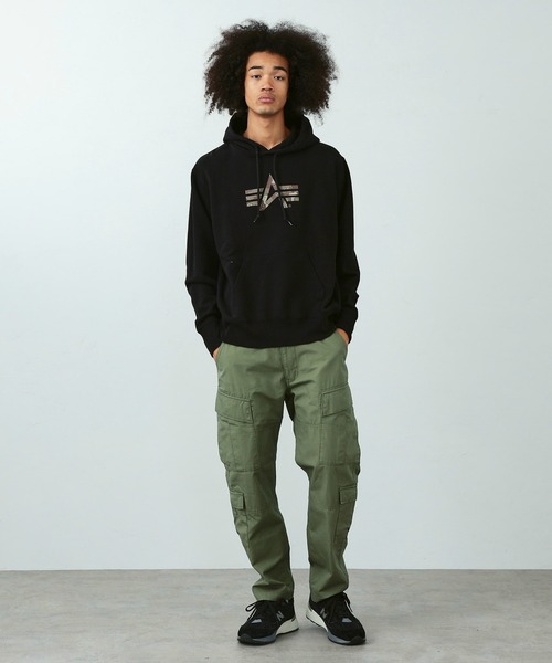 Alpha Industries(アルファインダストリーズ)の「Aマークプリント スウェットパーカー(カモ柄)(スウェット・メンズ・ホワイト/ブラック/オートミール/ブルー系その他・MEDIUM/LARGE/X-LARGE)」の15枚目の写真