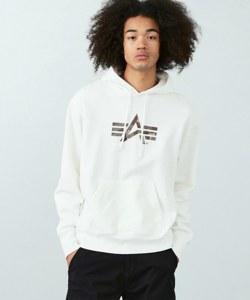 Alpha Industries(アルファインダストリーズ)の「Aマークプリント スウェットパーカー(カモ柄)(スウェット・メンズ・ホワイト/ブラック/オートミール/ブルー系その他・MEDIUM/LARGE/X-LARGE)」の5枚目の写真