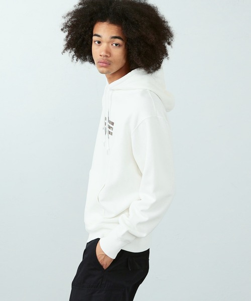Alpha Industries(アルファインダストリーズ)の「Aマークプリント スウェットパーカー(カモ柄)(スウェット・メンズ・ホワイト/ブラック/オートミール/ブルー系その他・MEDIUM/LARGE/X-LARGE)」の6枚目の写真