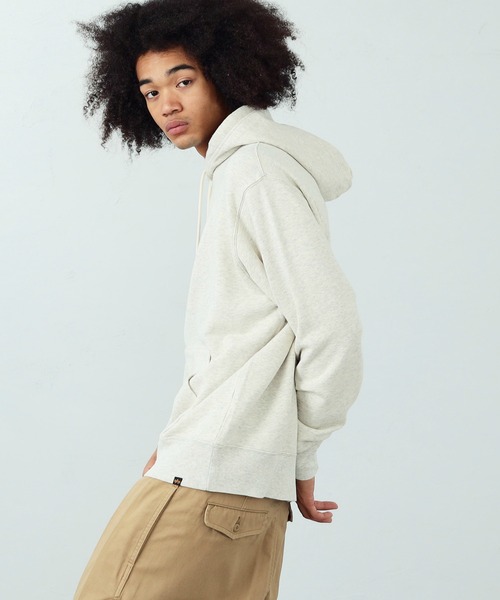 Alpha Industries(アルファインダストリーズ)の「Aマークプリント スウェットパーカー(カモ柄)(スウェット・メンズ・ホワイト/ブラック/オートミール/ブルー系その他・MEDIUM/LARGE/X-LARGE)」の19枚目の写真