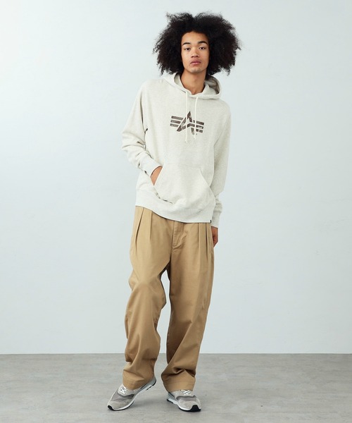 Alpha Industries(アルファインダストリーズ)の「Aマークプリント スウェットパーカー(カモ柄)(スウェット・メンズ・ホワイト/ブラック/オートミール/ブルー系その他・MEDIUM/LARGE/X-LARGE)」の22枚目の写真