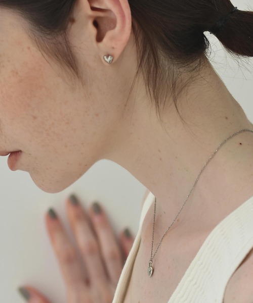 LHME(エルエイチエムイー)の「【WEB限定】”Atrium”プランプハートネックレス/サージカルステンレス(金属アレルギー対応)【LHME / エルエイチエムイー】(ネックレス・レディース・シルバー/ゴールド/ピンクゴールド・45cm)」の11枚目の写真