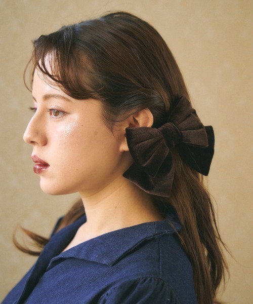 MIRO AMURETTE(ミロアミュレット)の「mini ribbon barrette(バレッタ/ヘアクリップ・レディース・ブラック/ベージュ/ブラウン・FREE)」の3枚目の写真