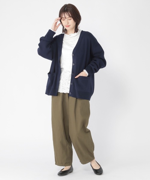 studio CLIP（スタディオクリップ）の「12ゲージ総針ニットVネックカーディガン（カーディガン/ボレロ・レディース・ブラウン/ネイビー/グリーン・FREE）」の6枚目の写真