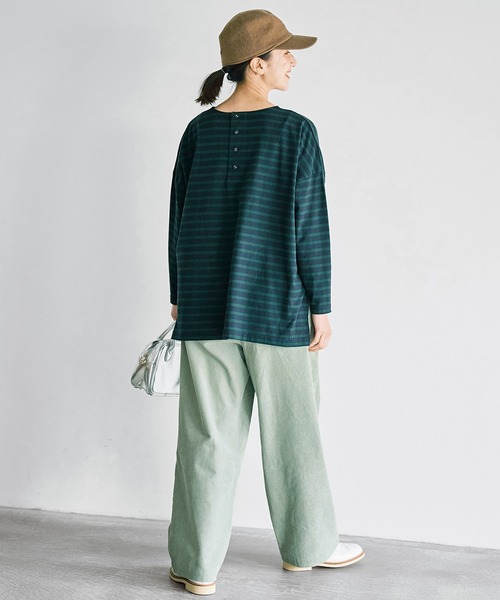 avecmoi（アヴェクモワ）の「【佐藤かなさんプロデュース】 アヴェクモワ　ロングスリーブボーダーＴシャツ〈紺×緑〉（Tシャツ/カットソー・レディース・グリーン系その他・1/2）」の2枚目の写真