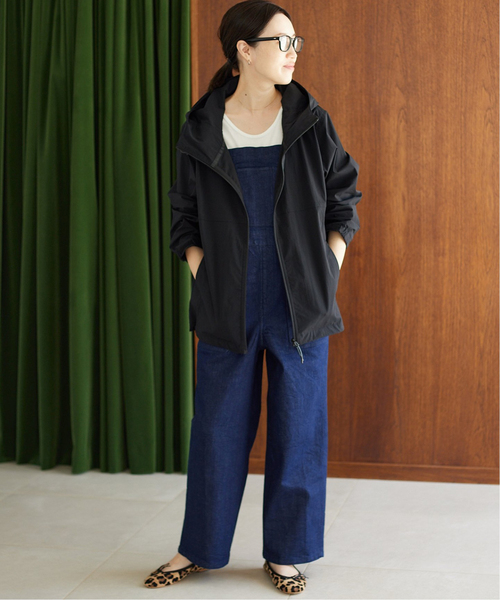 SLOBE IENA（スローブイエナ）の「《追加2》WASHER NYLONストレッチマウンテンパーカー（マウンテンパーカー・レディース・ベージュ/ブラウン・SMALL/MEDIUM）」の4枚目の写真