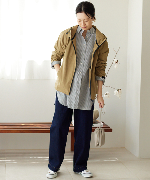 SLOBE IENA（スローブイエナ）の「《追加2》WASHER NYLONストレッチマウンテンパーカー（マウンテンパーカー・レディース・ベージュ/ブラウン・SMALL/MEDIUM）」の17枚目の写真