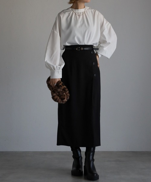 Yucca(ユッカ)の「バンドカラー4WAYブラウス(シャツ/ブラウス・レディース・ホワイト/ネイビー・MEDIUM/LARGE)」の17枚目の写真