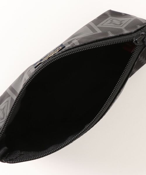 Manhattan Portage(マンハッタンポーテージ)の「Nylon Clutch PENDLETON 2022(クラッチバッグ・メンズ・ブラック・FREE)」の11枚目の写真