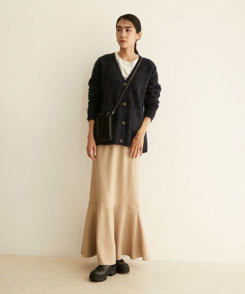 SALON adam et rope'（サロン アダム エ ロペ）の「【WEB限定】Vネックシャギーニットカーディガン（カーディガン/ボレロ・レディース・ライトグレー/ネイビー/ブラウン/イエロー・FREE）」の21枚目の写真