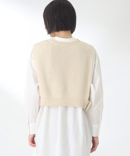 THE SHOP TK (ザ ショップ ティーケー )の「◆【オールシーズン着回し◎/洗える】サイドメタルボタンベスト(ベスト・レディース・ネイビー/ナチュラル・99)」の6枚目の写真