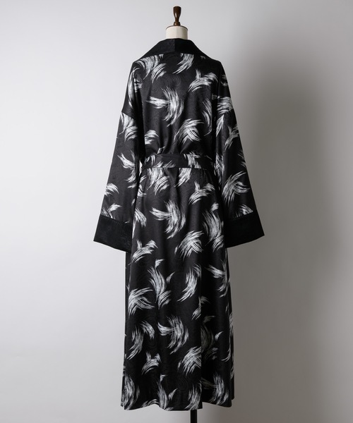 yae（ヤエ）の「オリジナル柄ペイズリー×ブラシ柄ガウン（その他アウター・レディース・ライトブルー/ブラック・FREE）」の22枚目の写真