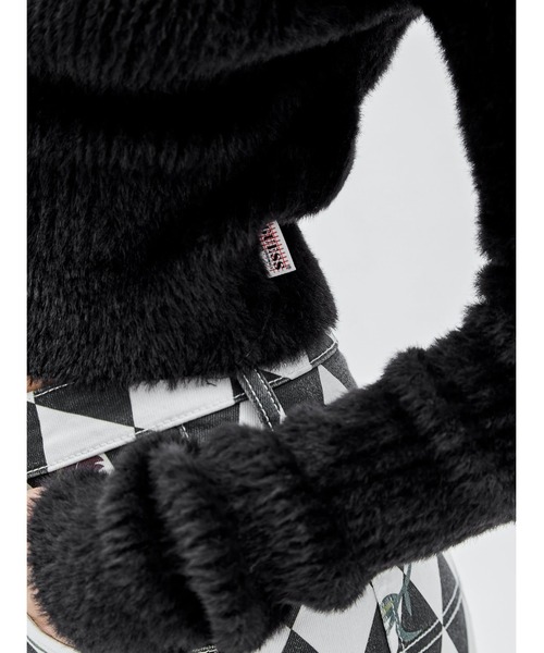 Guess(ゲス)の「GUESS Originals Fuzzy Zip-Up Sweater(ニット/セーター・レディース・ブラック・SMALL/MEDIUM/X-SMALL)」の5枚目の写真