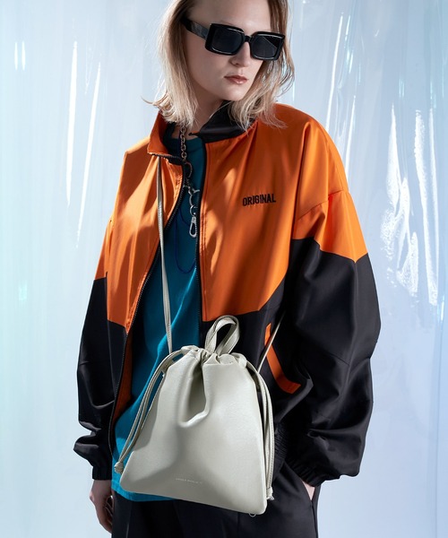 ENDER PRODUCTS（エンダープロダクツ）の「2WAY巾着ショルダーバッグ【ENDER PRODUCTS/エンダープロダクツ】（ショルダーバッグ・メンズ・アイボリー/パープル系/ダークブラウン/ブラック/マスタード・FREE）」の8枚目の写真